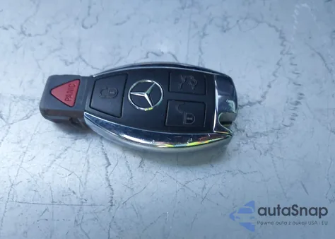 2013 Mercedes-Benz C 250 from USA, damaged, VIN WDDGF4HB0DR254485